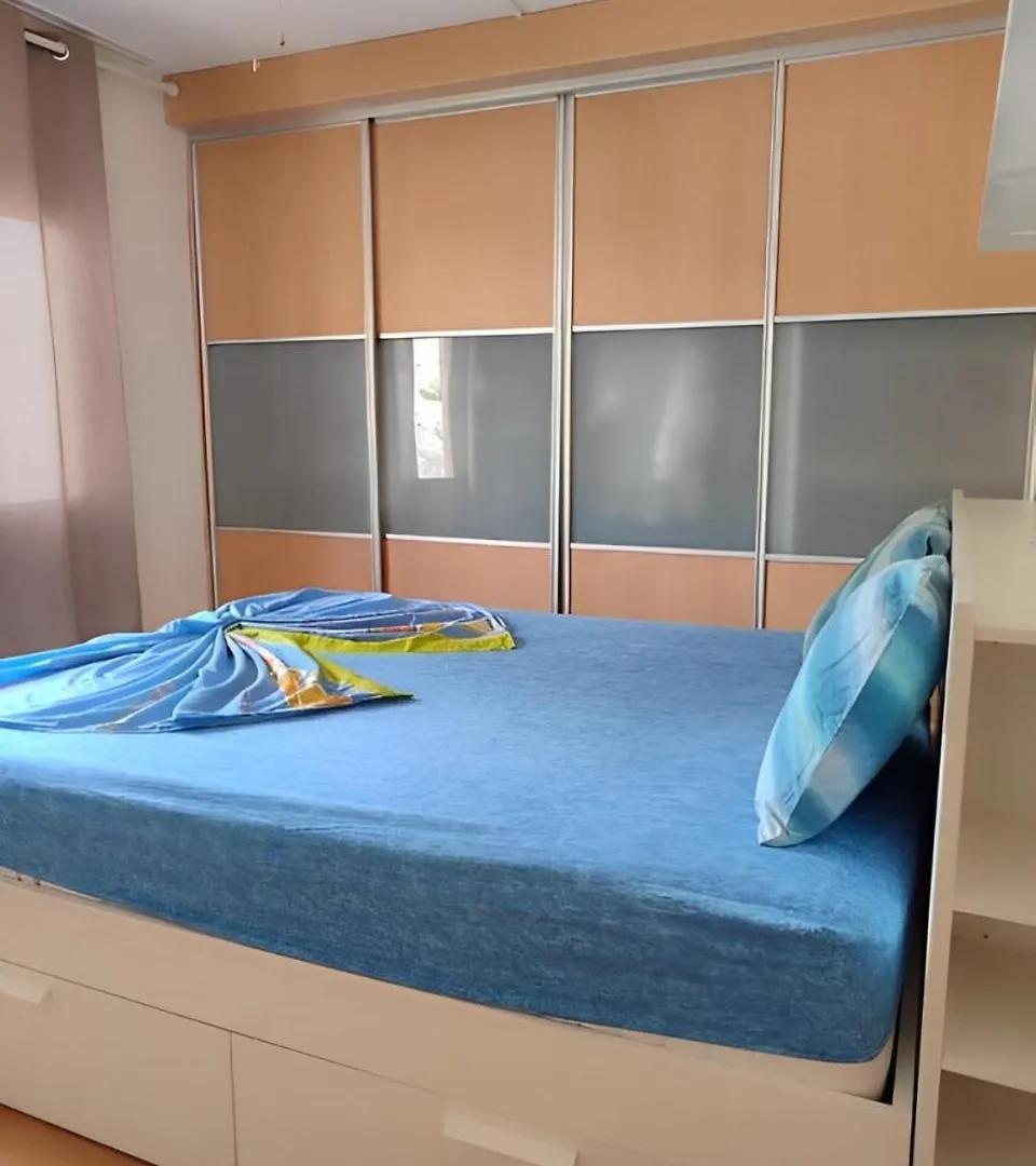 Apartment La Margarita Villas Canarias - Bathroom And Kitchen Shared With The Host - Costa Adeje
