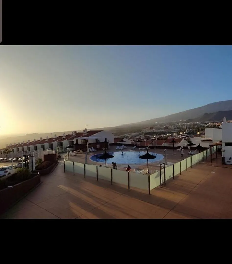 La Margarita Villas Canarias - Bathroom And Kitchen Shared With The Host - Costa Adeje  0*, Costa Adeje (Tenerife)