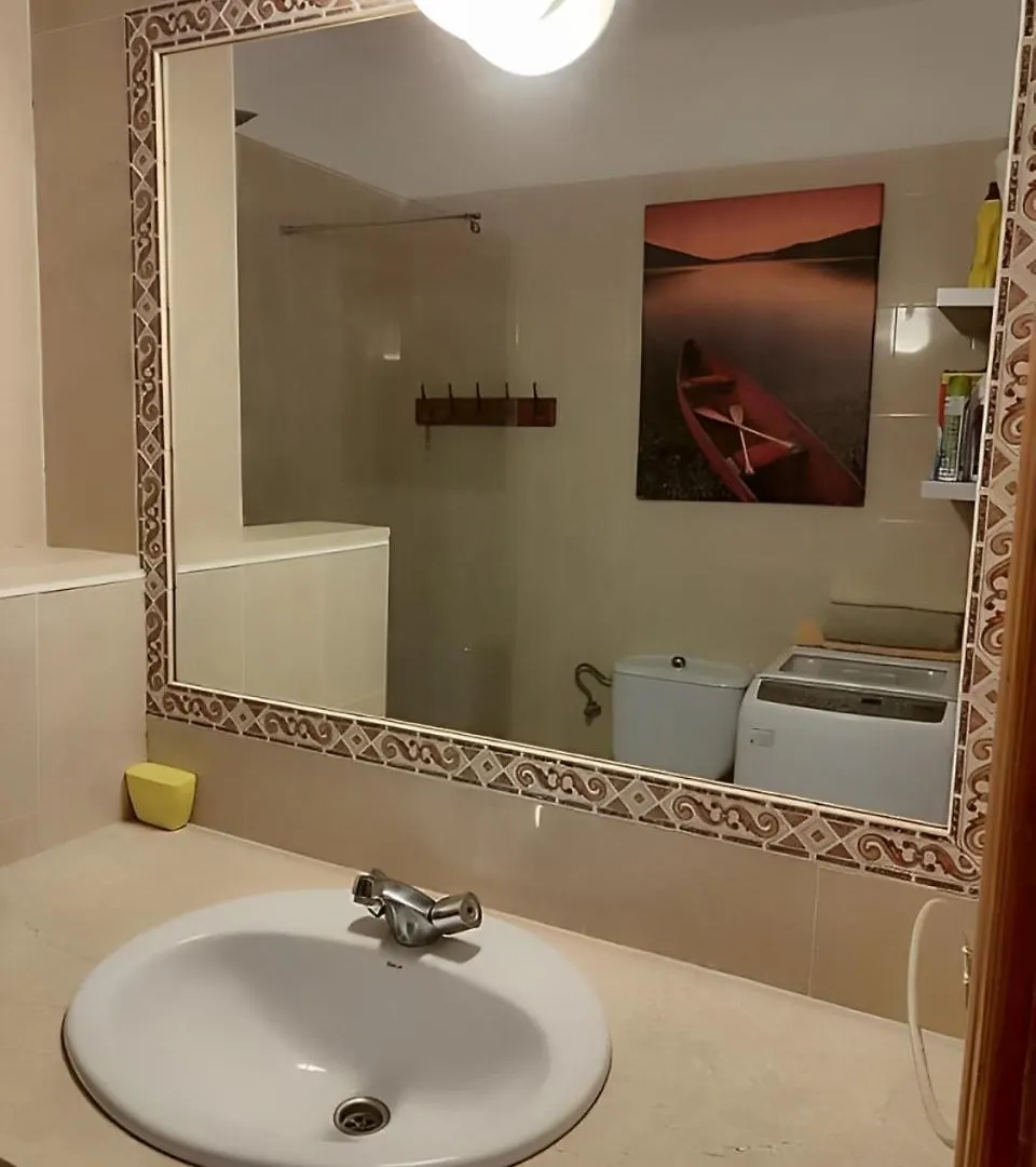 La Margarita Villas Canarias - Bathroom And Kitchen Shared With The Host - Costa Adeje  Spagna